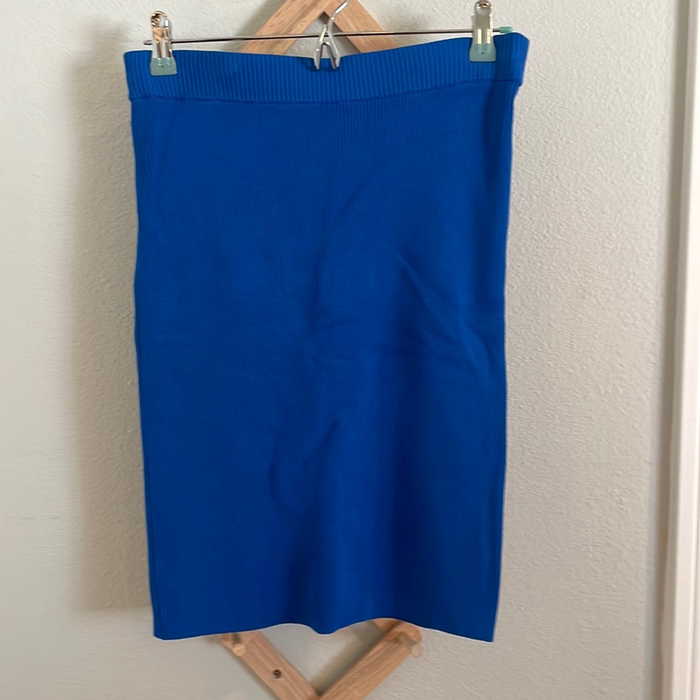 BEBE blue ribbed stretch pencil skirt. BUNDLE & SAVE 15%!